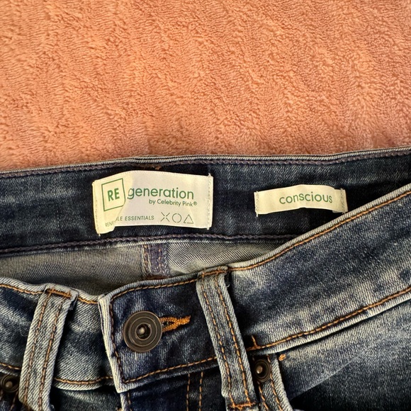 Regeneration by Celebrity Pink jeans Size 0/24 - Picture 4 of 5
